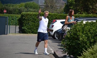 重返意甲！前尤文、佛罗伦萨边锋贝纳德斯基在接受博洛尼亚体检