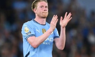 德布劳内表示“没有借口”并为失误致歉，曼城为他设立纪念雕像