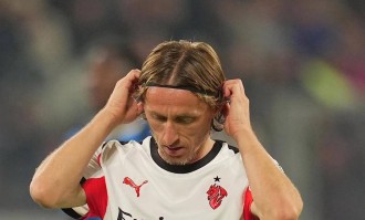 AC米兰1-1亚特兰大，双前锋意甲9轮全无进球，阵容不完整两连平