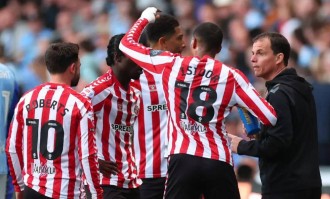 一支法甲降级队的主帅，将阔别英超8年的球队带了回来