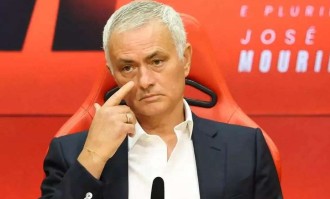 3次欧冠恩怨！穆里尼奥重返斯坦福桥，切尔西球迷集体破防了