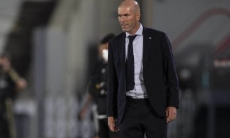 齐达内谈管理皇马更衣室：教练为球员服务 要得到球员的喜欢