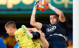 是伤病还是实力？特尔施特根下个赛季，终究要让出巴萨一门的位置