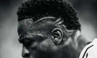 维尼修斯24球11助攻背后的真相，安切洛蒂忍了一年终于爆发