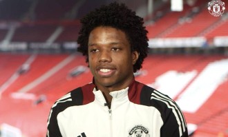 曼联冠军球员挂牌1000万没人要！清洗冗员接连受阻，恐难先卖后买