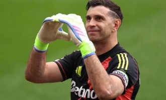 曝曼联签大马丁计划！拉爵省钱希望与维拉交换球员，加纳乔成关键