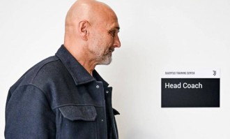 尤文图斯宣布新帅上任！曼联王朝的坍塌，再次被提起